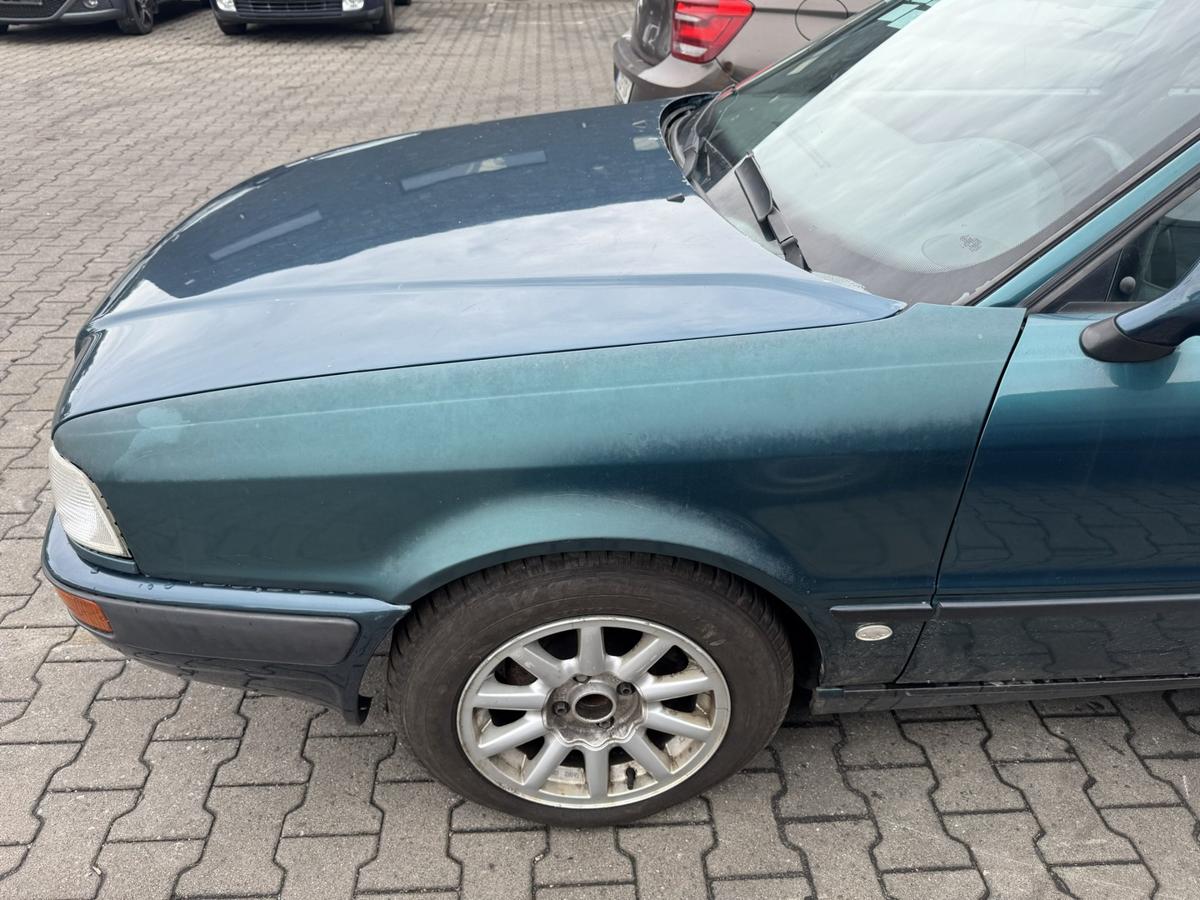 Audi 80 B4 original Kotfl&uuml;gel vorn rechts schlecht nachlackiert Bj.1993